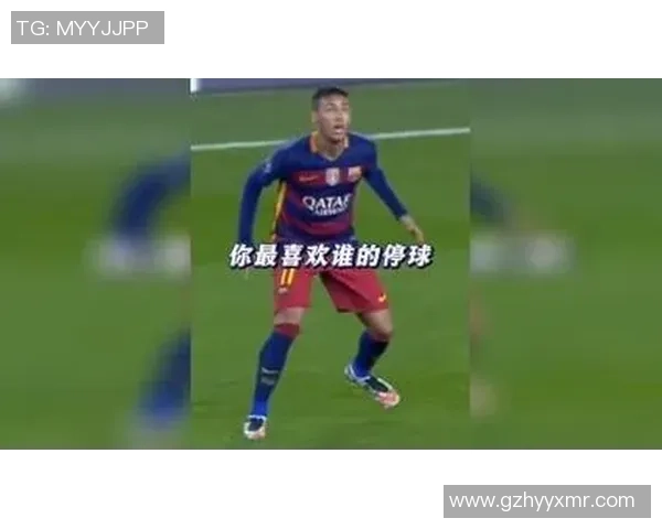 足球明星小狐狸的精彩瞬间与迷人风采尽在这里,快来欣赏他的独特魅力与精彩表现 足球明星小狐狸的精彩瞬间与迷人风采尽在这里,快来欣赏他的独特魅力与精彩表现